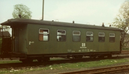 BEMO 3020890 - H0e - Mannschaftswagen, DR, Ep. IV